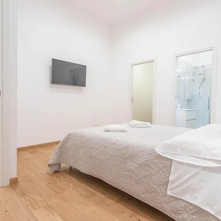 Indipendenza - Luxury 2br&2ba Design Flat Apartment *