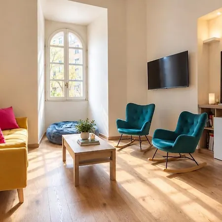 Apartment Indipendenza - Luxury 2br&2ba Design Flat