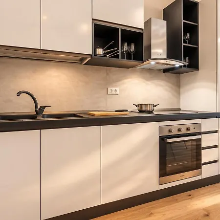 Indipendenza - Luxury 2br&2ba Design Flat Apartment *