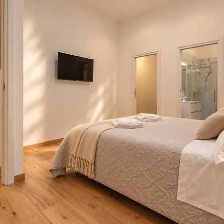 Apartment Indipendenza - Luxury 2br&2ba Design Flat