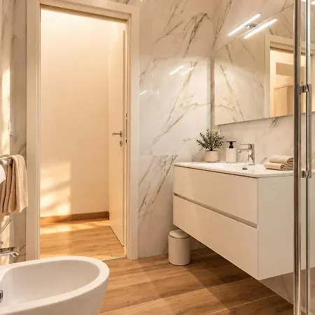 Apartment Indipendenza - Luxury 2br&2ba Design Flat *